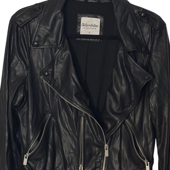 Chelsea DeBoer by Lily & Lottie Jackets & Blazers - Chelsea DeBoer Lily & Lottie Black Faux Leather Belted Moto Biker Jacket Large